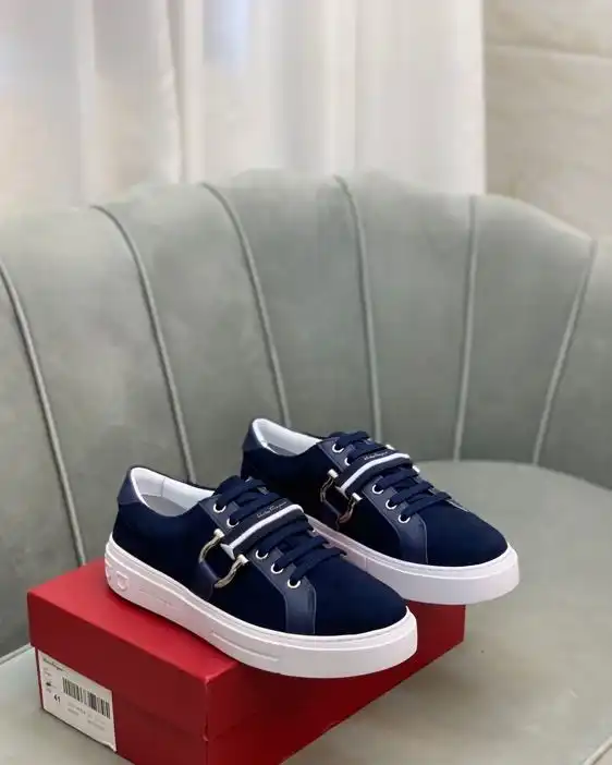 hype Ferragamo Sneakers