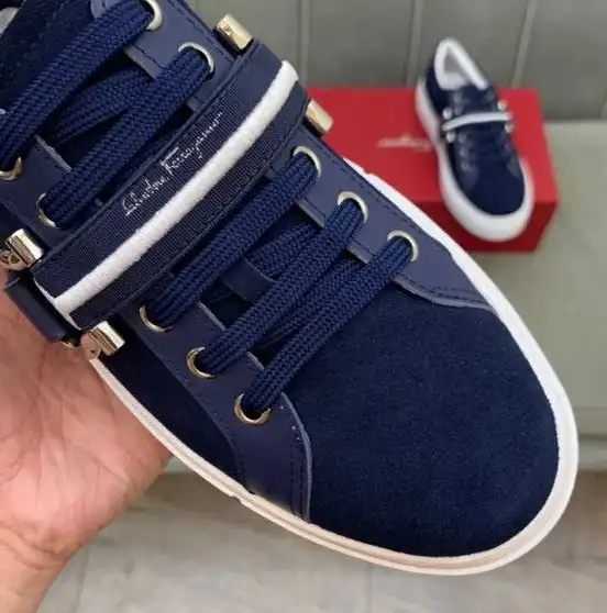 hype Ferragamo Sneakers