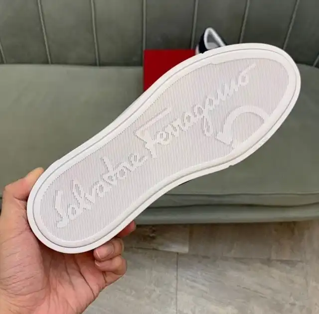 hype Ferragamo Sneakers