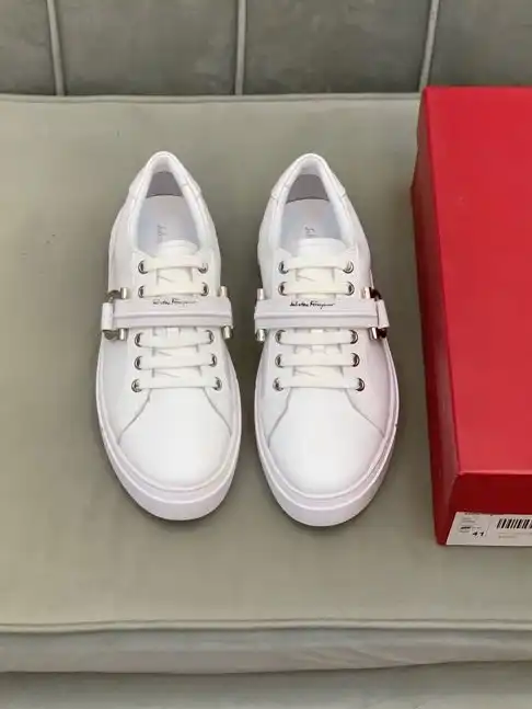 hype Ferragamo Sneakers