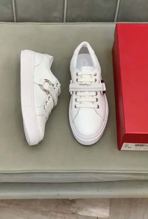 hype Ferragamo Sneakers