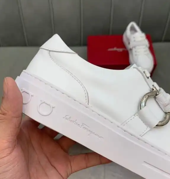 hype Ferragamo Sneakers