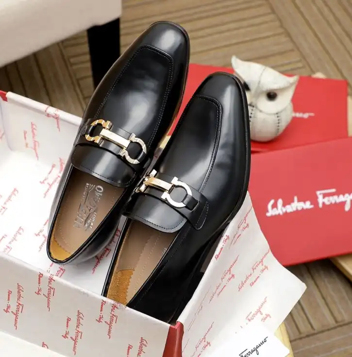 hype Ferragamo Leather Shoes