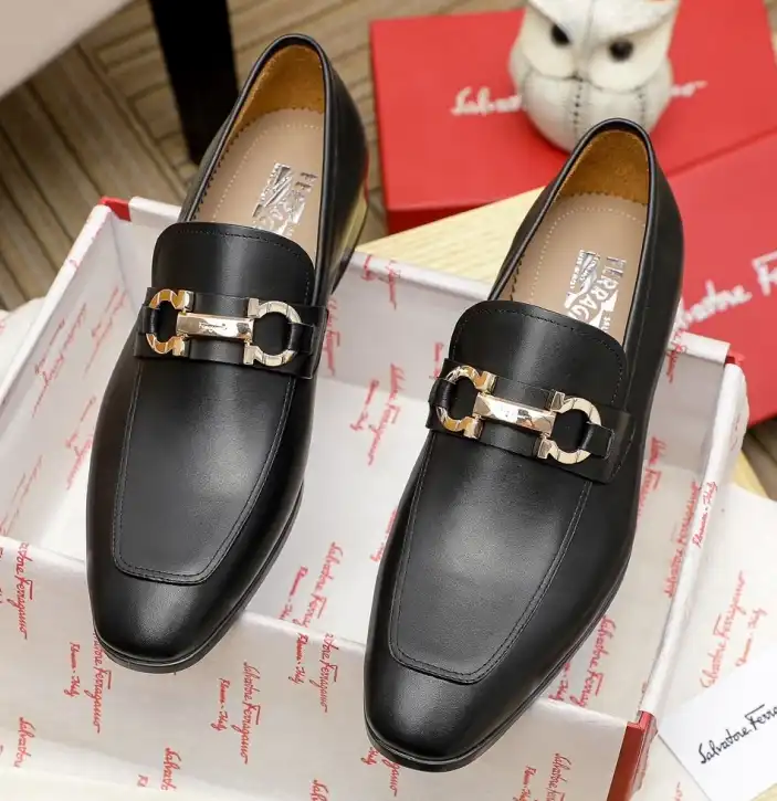 hype Ferragamo Leather Shoes