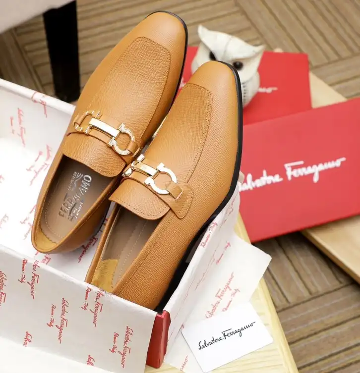 hype Ferragamo Leather Shoes