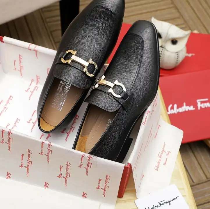 hype Ferragamo Leather Shoes