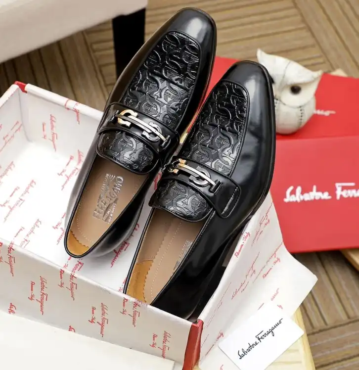 hype Ferragamo Leather Shoes