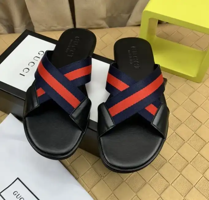 hype Gucci Slippers