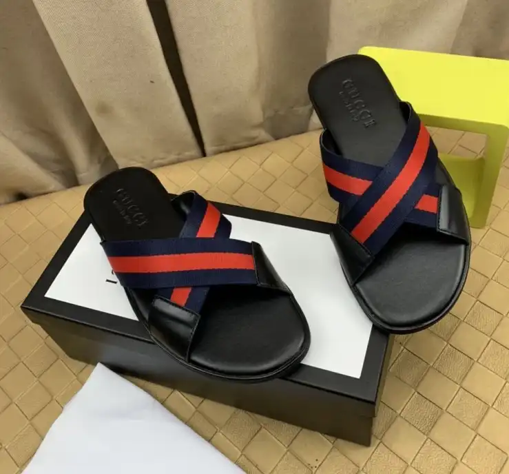 hype Gucci Slippers