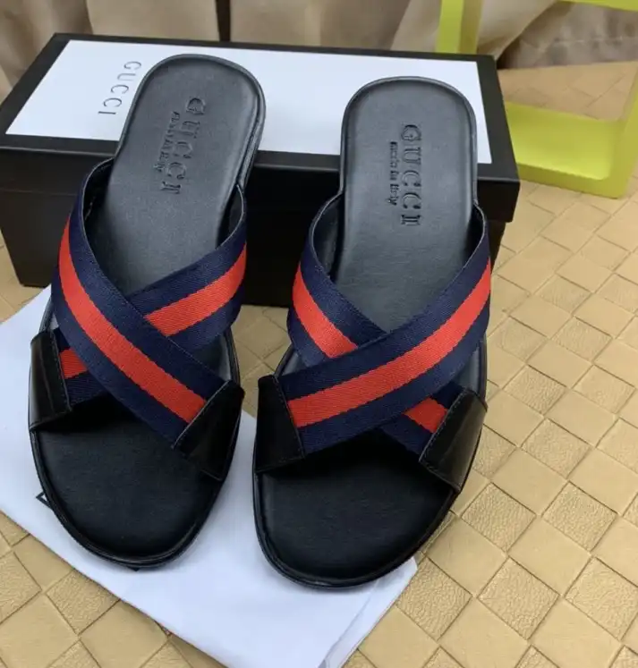 hype Gucci Slippers