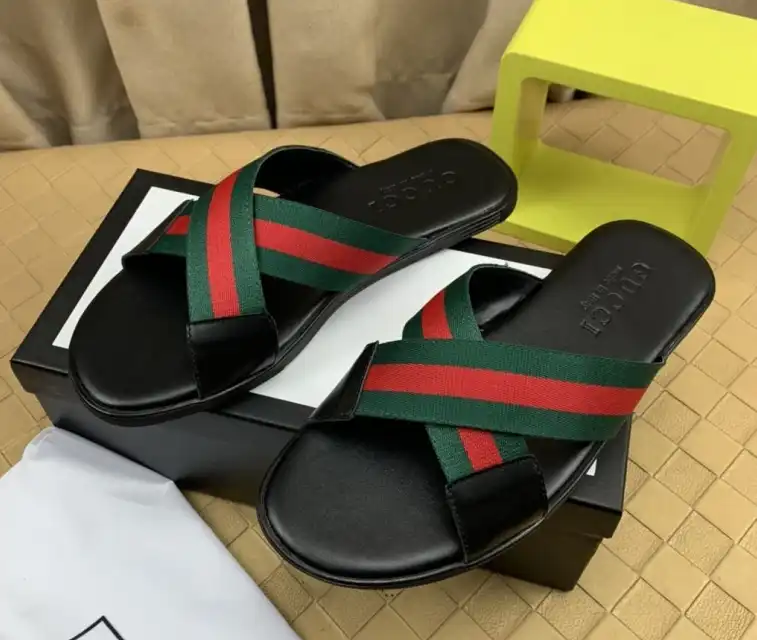 hype Gucci Slippers