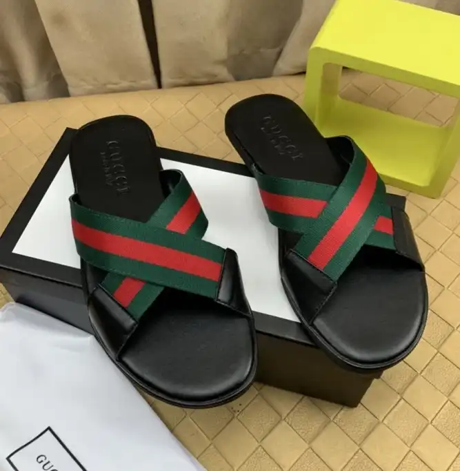 hype Gucci Slippers