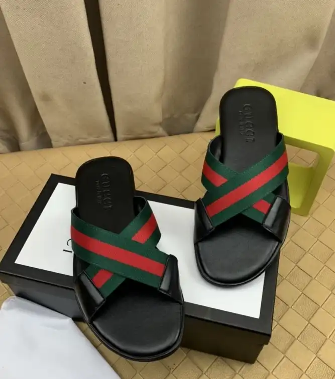 hype Gucci Slippers