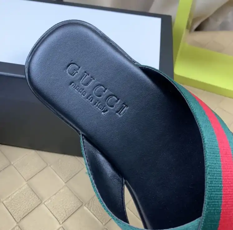 hype Gucci Slippers