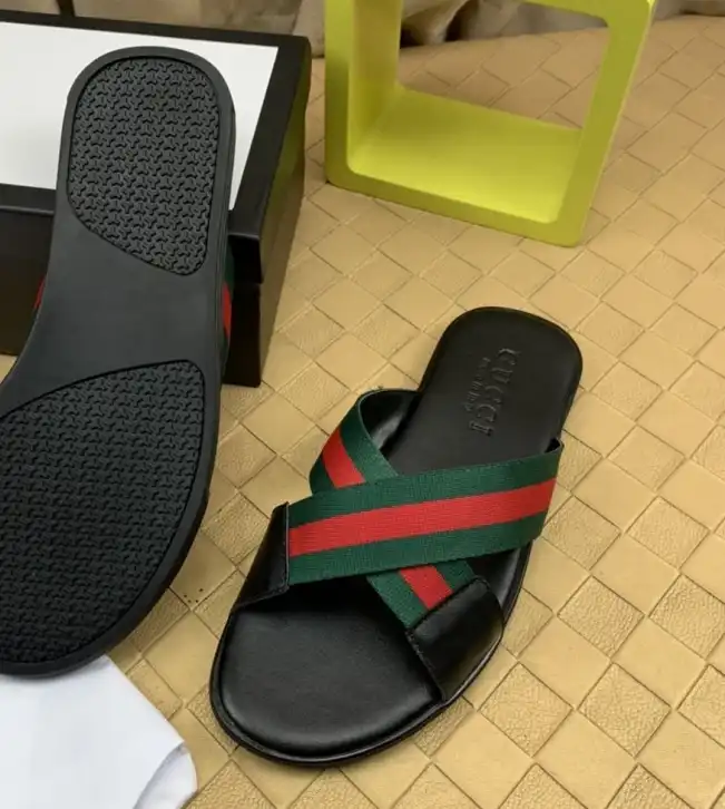 hype Gucci Slippers