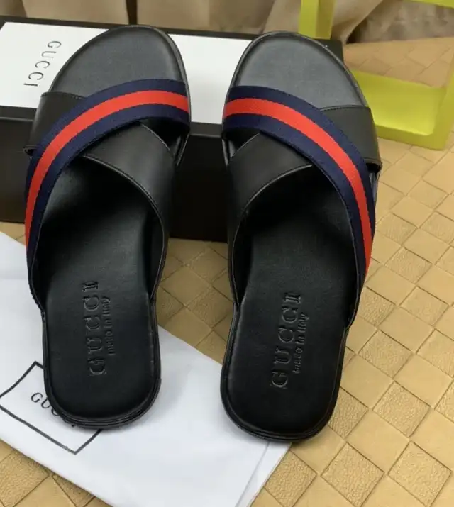 hype Gucci Slippers