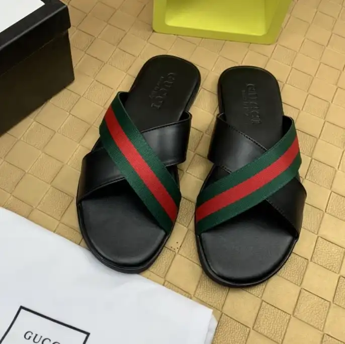 hype Gucci Slippers