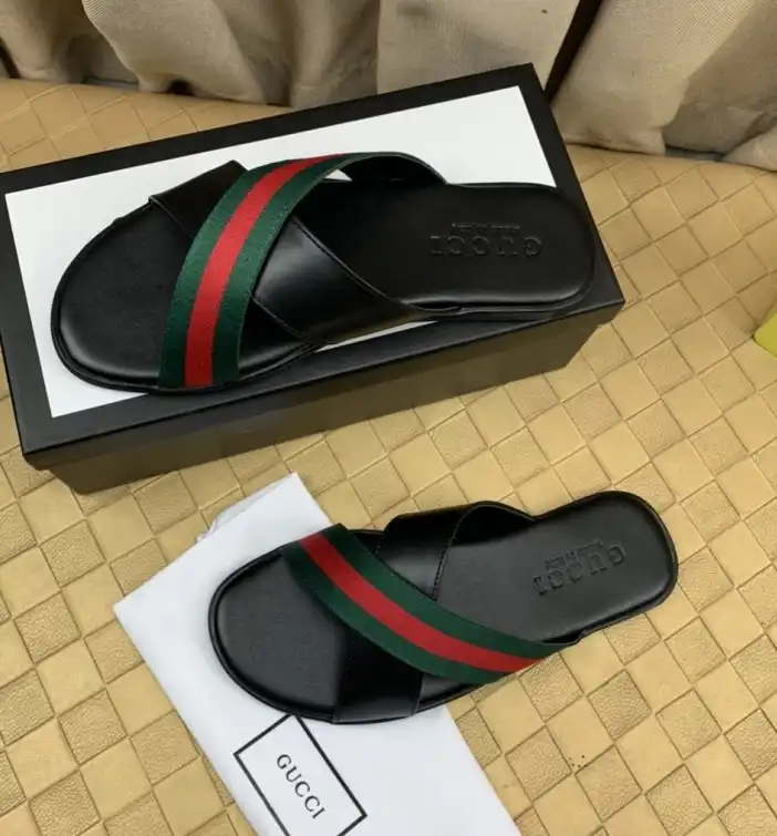 hype Gucci Slippers