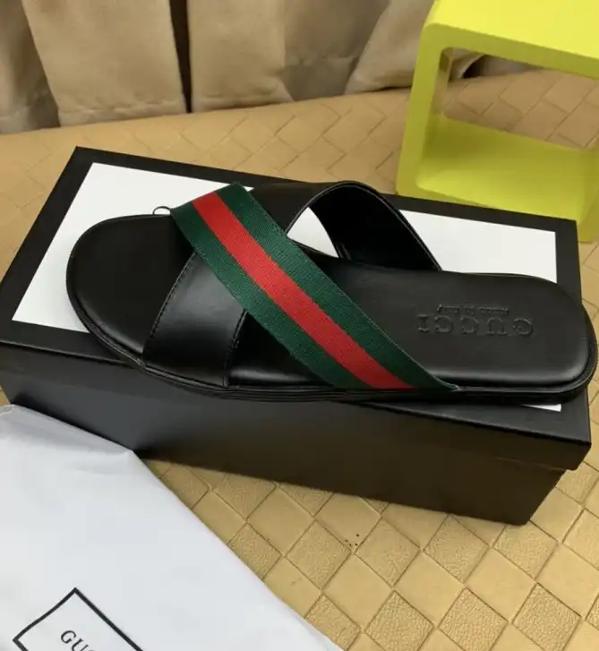 hype Gucci Slippers