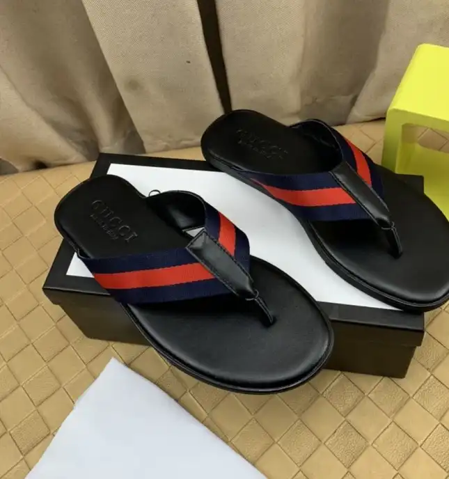 hype Gucci Slippers