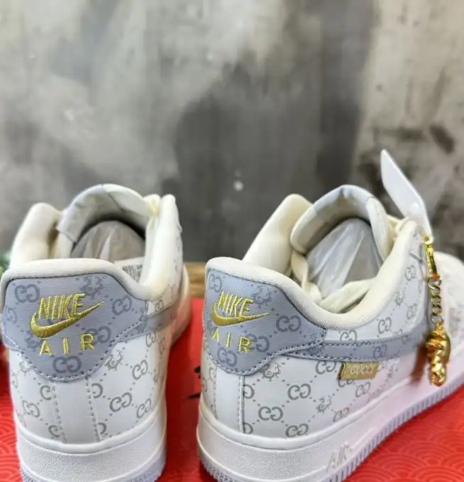 hype Nike Sneakers