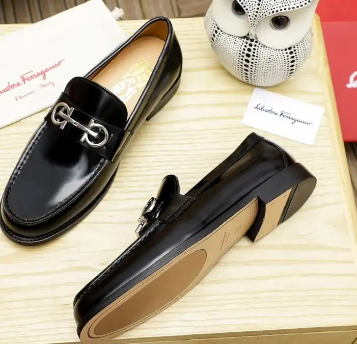 hype Ferragamo Leather Shoes