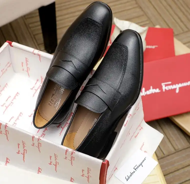 hype Ferragamo Leather Shoes