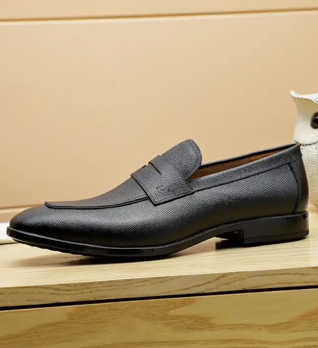 hype Ferragamo Leather Shoes