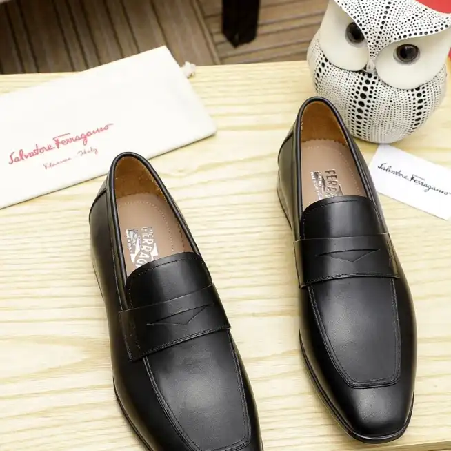 hype Ferragamo Leather Shoes