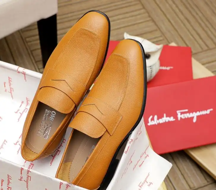 hype Ferragamo Leather Shoes