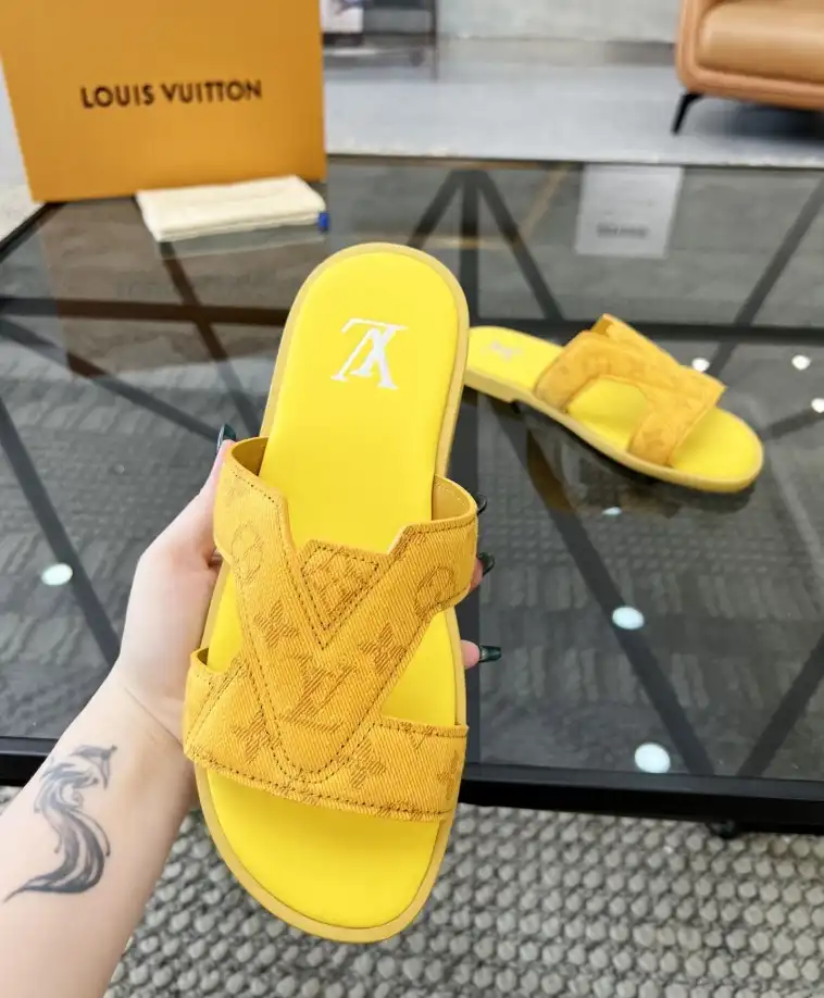 hype LV Slippers