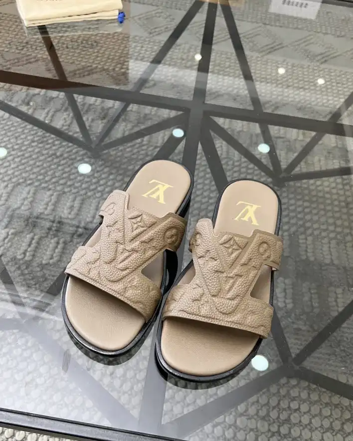 hype LV Slippers