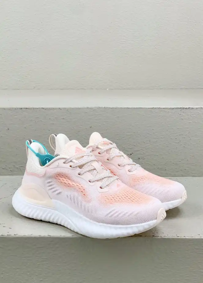 hype Adidas Sneakers