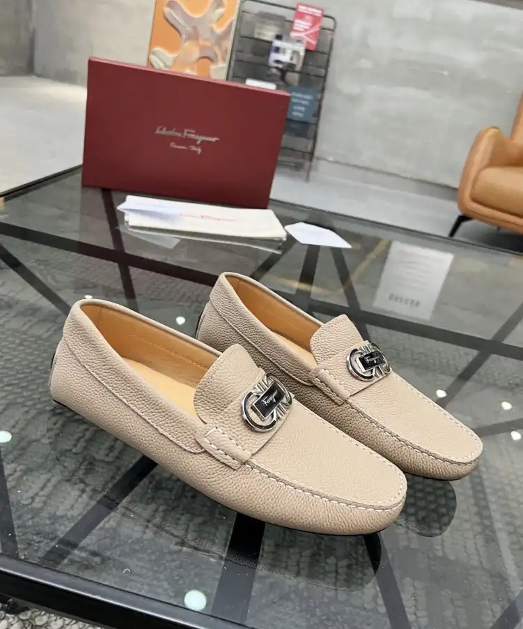 hype Ferragamo Leather Shoes