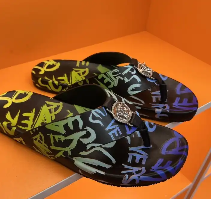 hype Givenchy Slippers