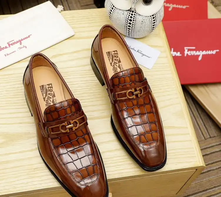 hype Ferragamo Leather Shoes