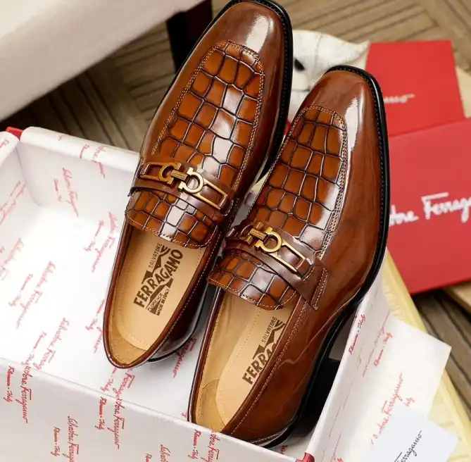 hype Ferragamo Leather Shoes