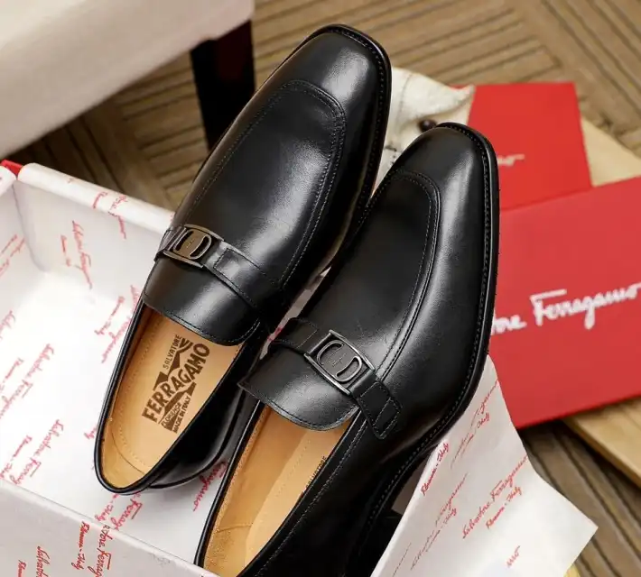 hype Ferragamo Leather Shoes