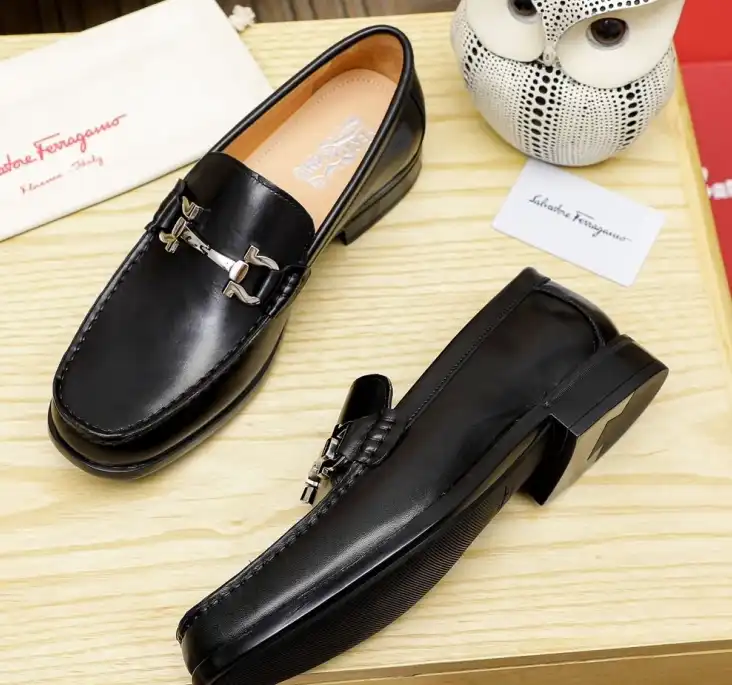 hype Ferragamo Leather Shoes