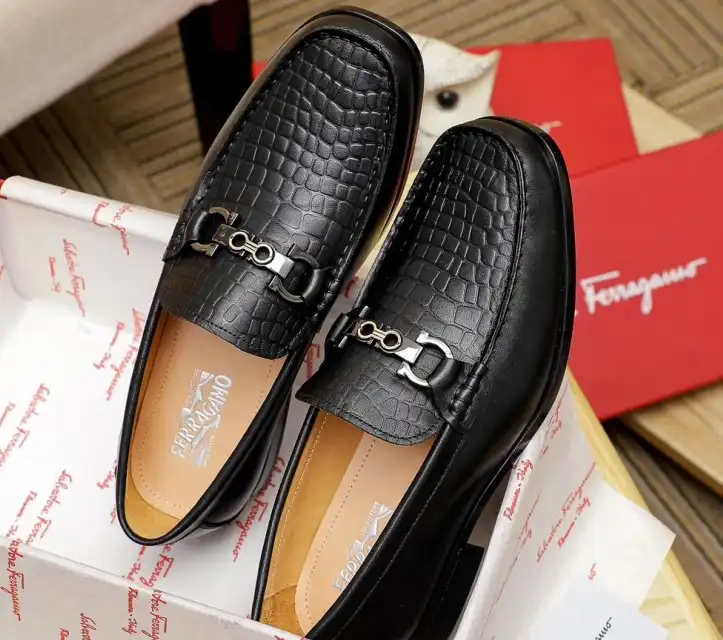 hype Ferragamo Leather Shoes