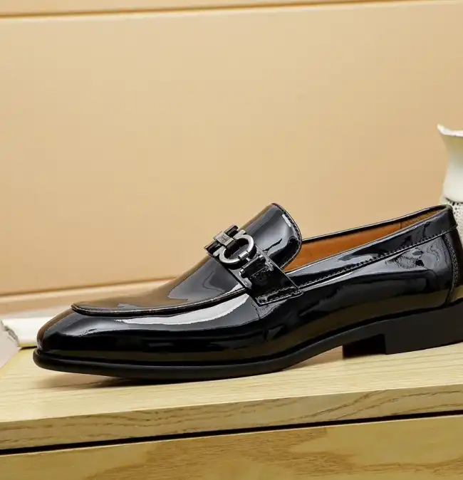 hype Ferragamo Leather Shoes