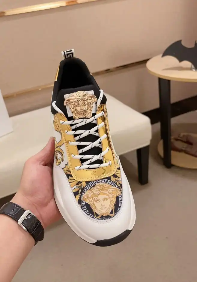 hype Givenchy Sneakers