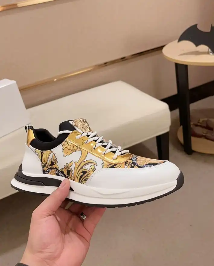 hype Givenchy Sneakers