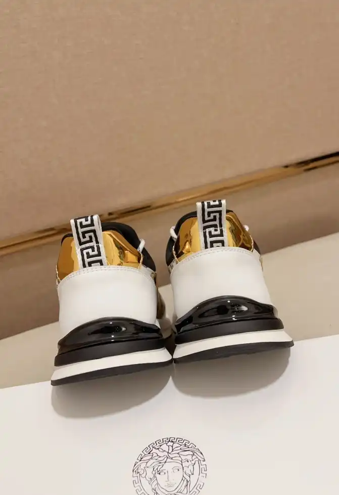 hype Givenchy Sneakers