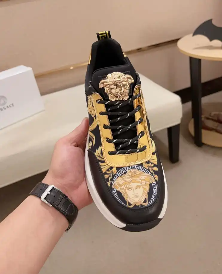 hype Givenchy Sneakers