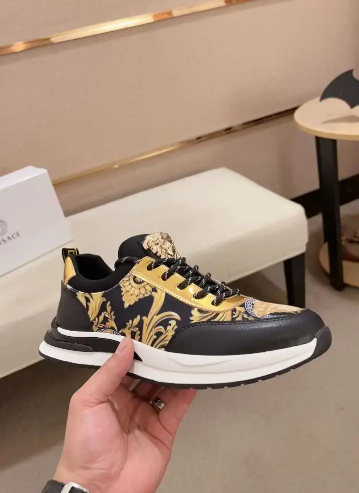 hype Givenchy Sneakers