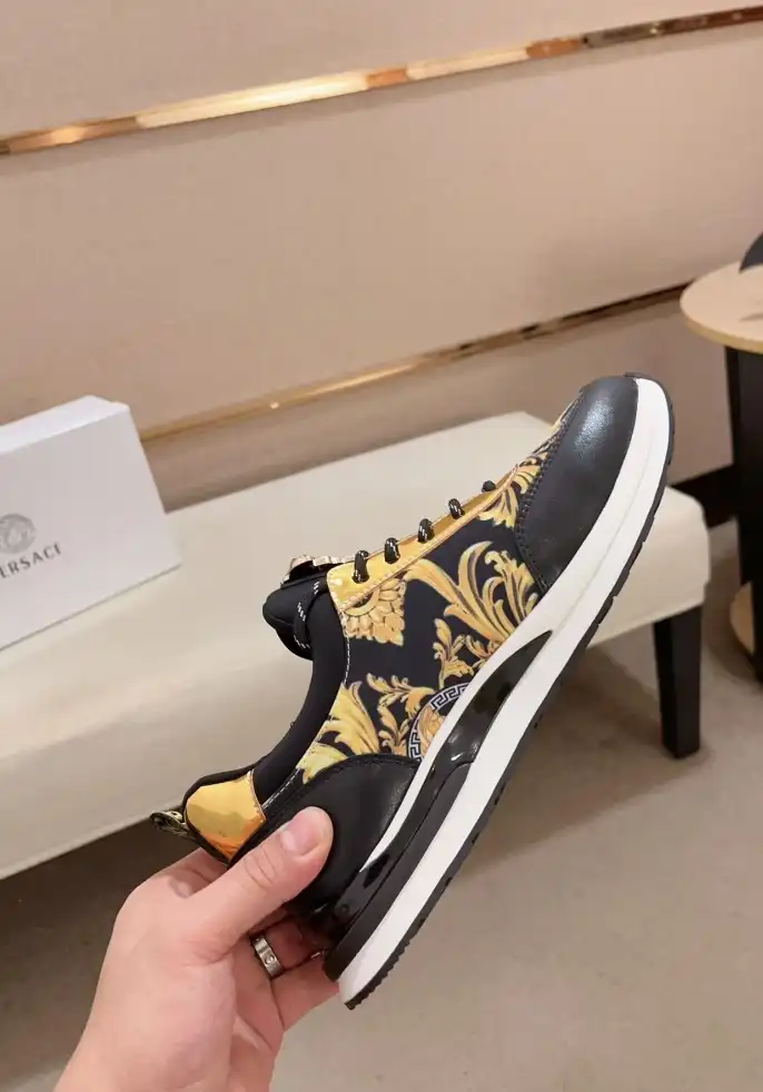 hype Givenchy Sneakers