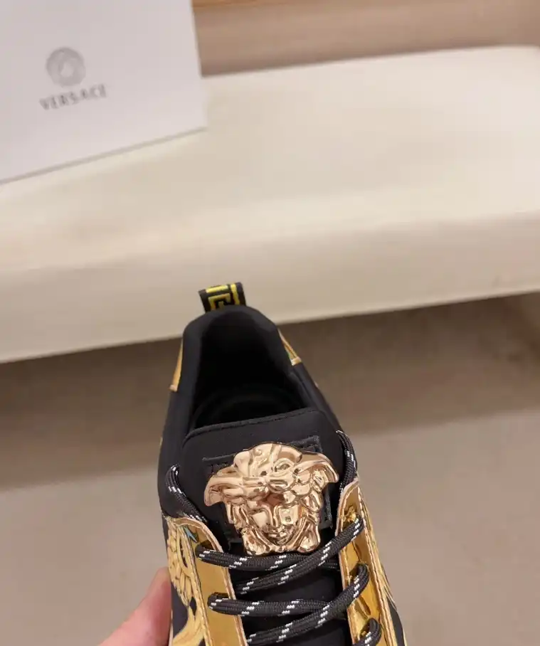 hype Givenchy Sneakers