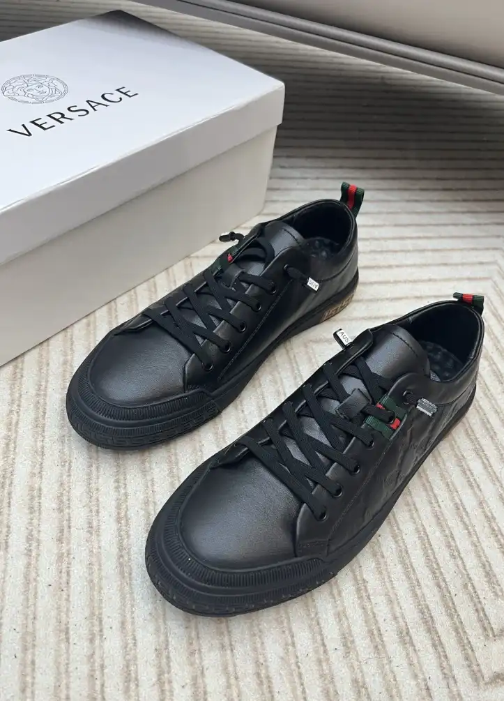 hype Givenchy Sneakers