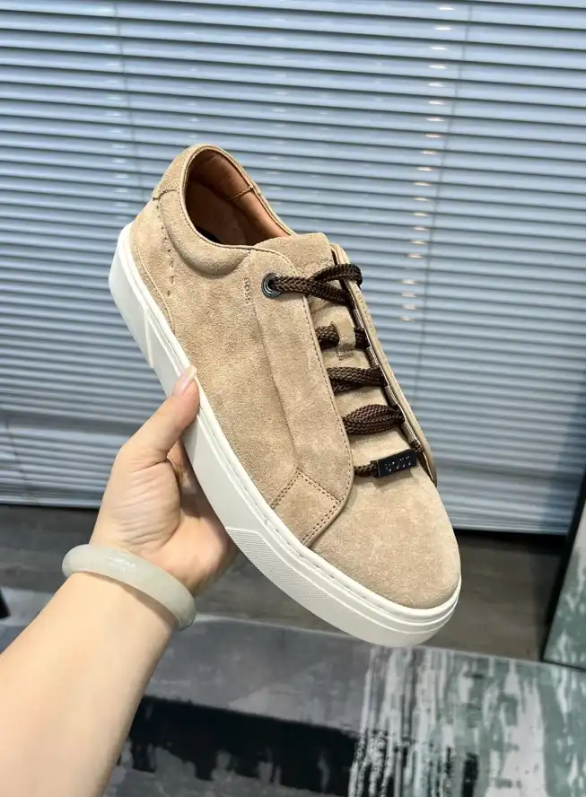 hype Boss Low Shoes